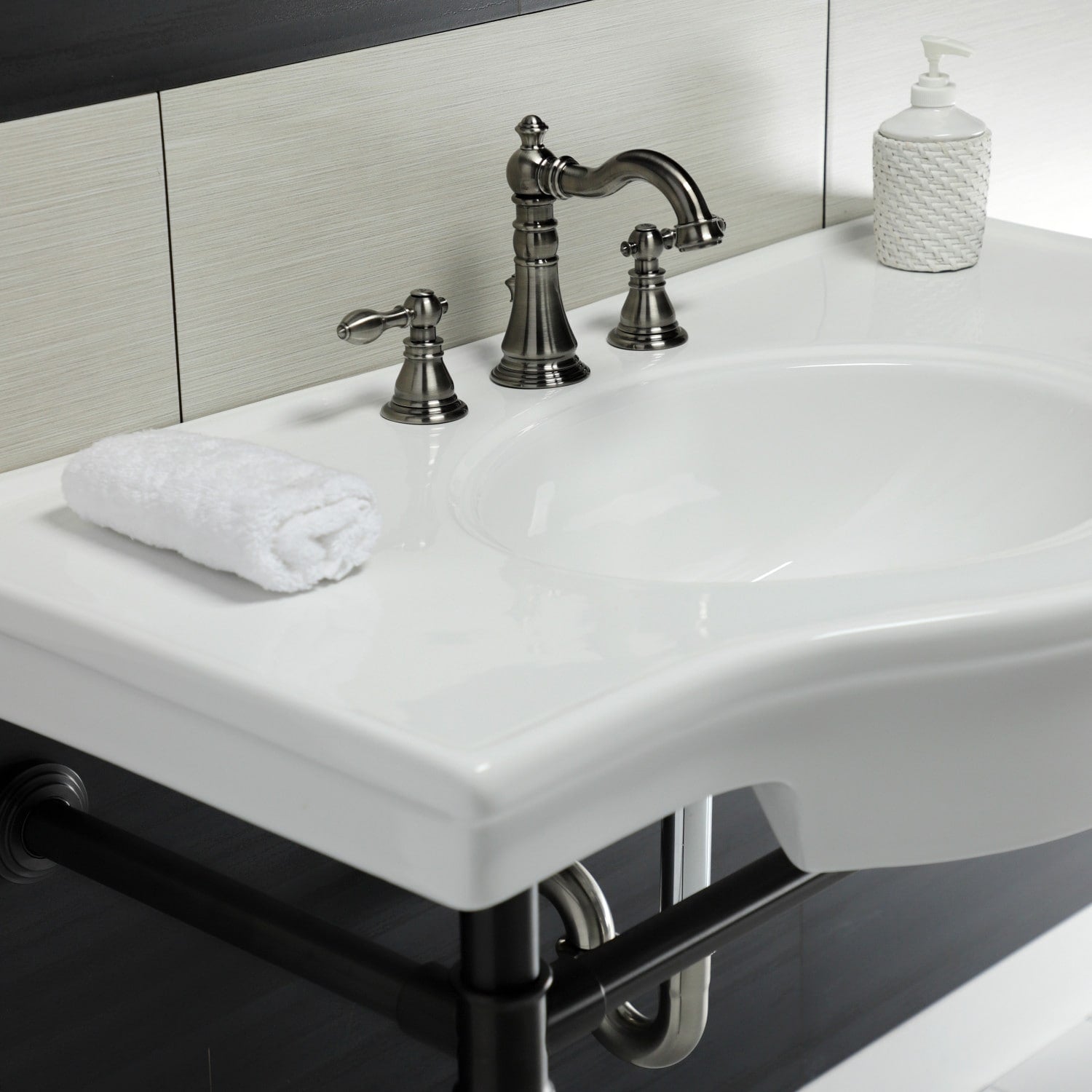 Robinet de salle de bain classique américain à large diffusion