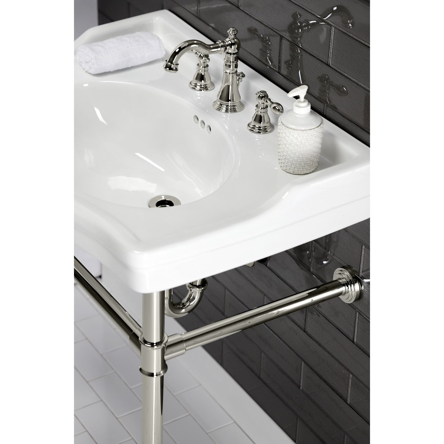Robinet de salle de bain classique américain à large diffusion