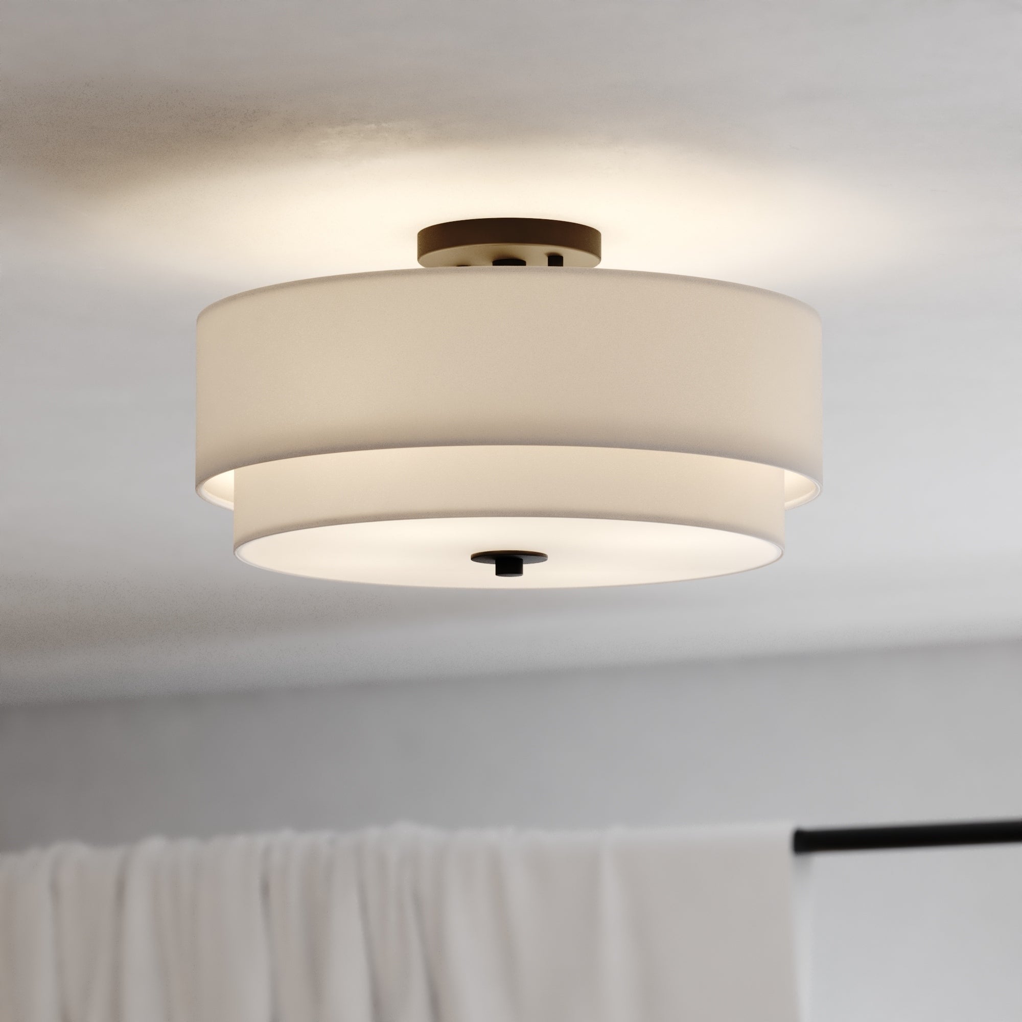 Plafonnier moderne du milieu du siècle de Burnaby avec abat-jour tambour en lin blanc