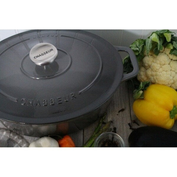 Cocotte ovale en fonte émaillée gris caviar Chasseur de 3,8 litres