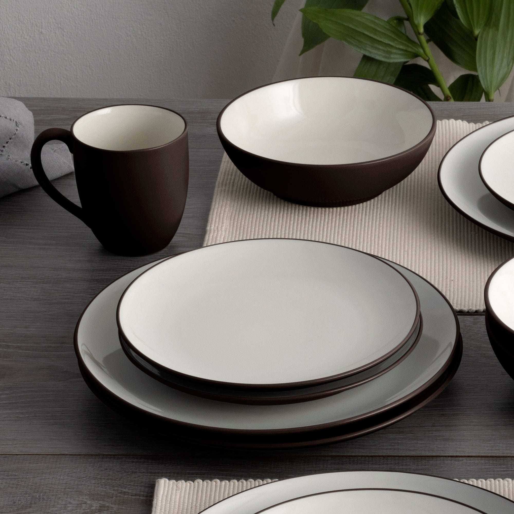 Service de table Noritake Colorwave 16 pièces, service pour 4 personnes