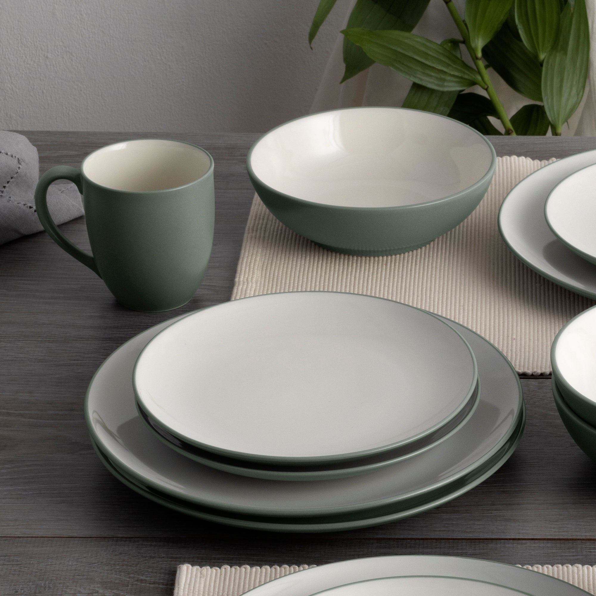 Service de table Noritake Colorwave 16 pièces, service pour 4 personnes