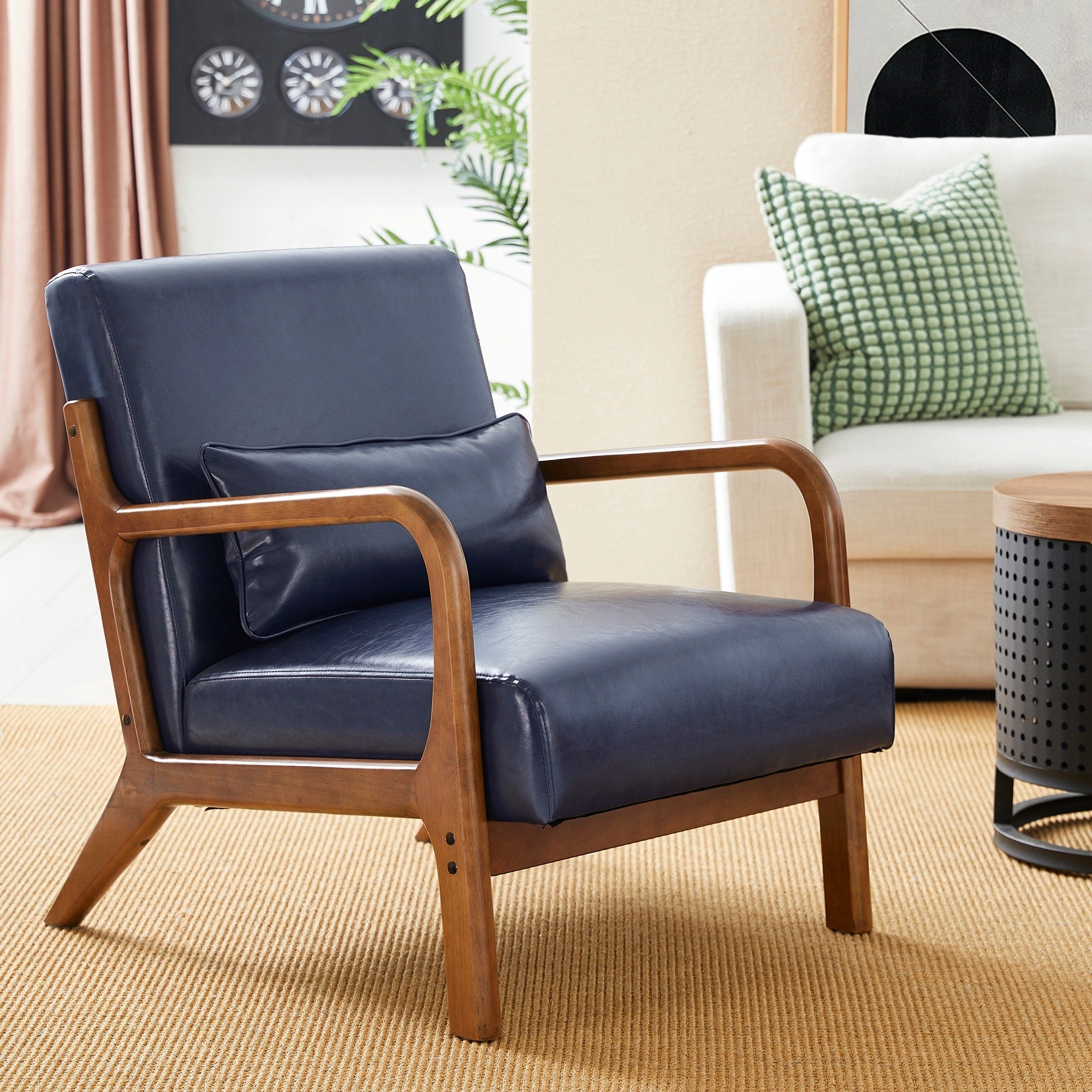 Fauteuil d'appoint moderne en cuir synthétique Glitzhome 30,75 po de hauteur, style milieu de siècle, avec coussin – 25,75 po de largeur x 33,75 po de profondeur x 30,75 po de hauteur