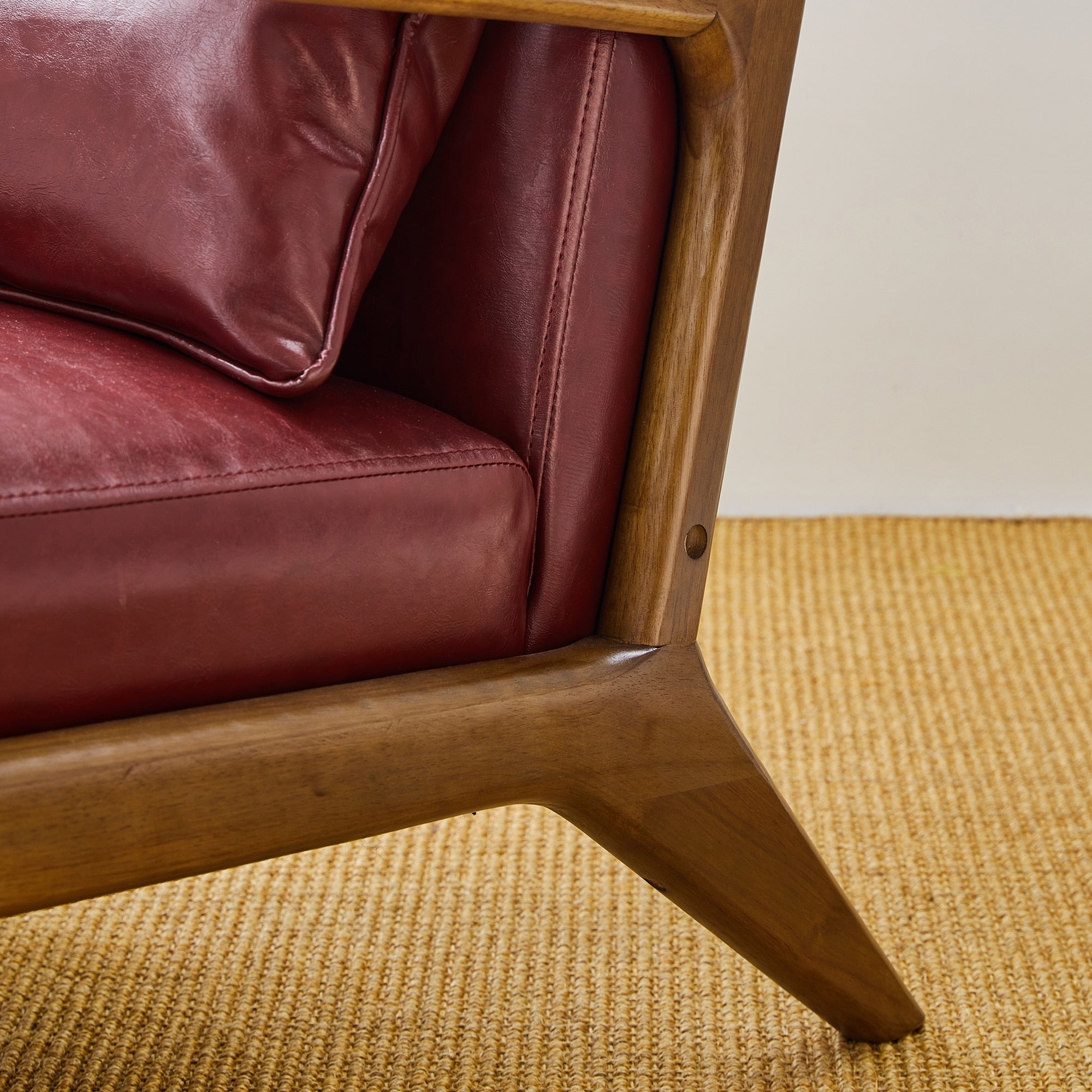 Fauteuil d'appoint moderne en cuir synthétique Glitzhome 30,75 po de hauteur, style milieu de siècle, avec coussin – 25,75 po de largeur x 33,75 po de profondeur x 30,75 po de hauteur