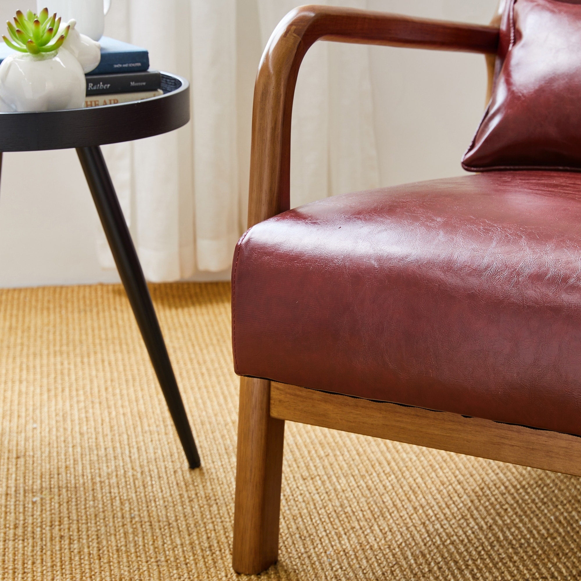 Fauteuil d'appoint moderne en cuir synthétique Glitzhome 30,75 po de hauteur, style milieu de siècle, avec coussin – 25,75 po de largeur x 33,75 po de profondeur x 30,75 po de hauteur