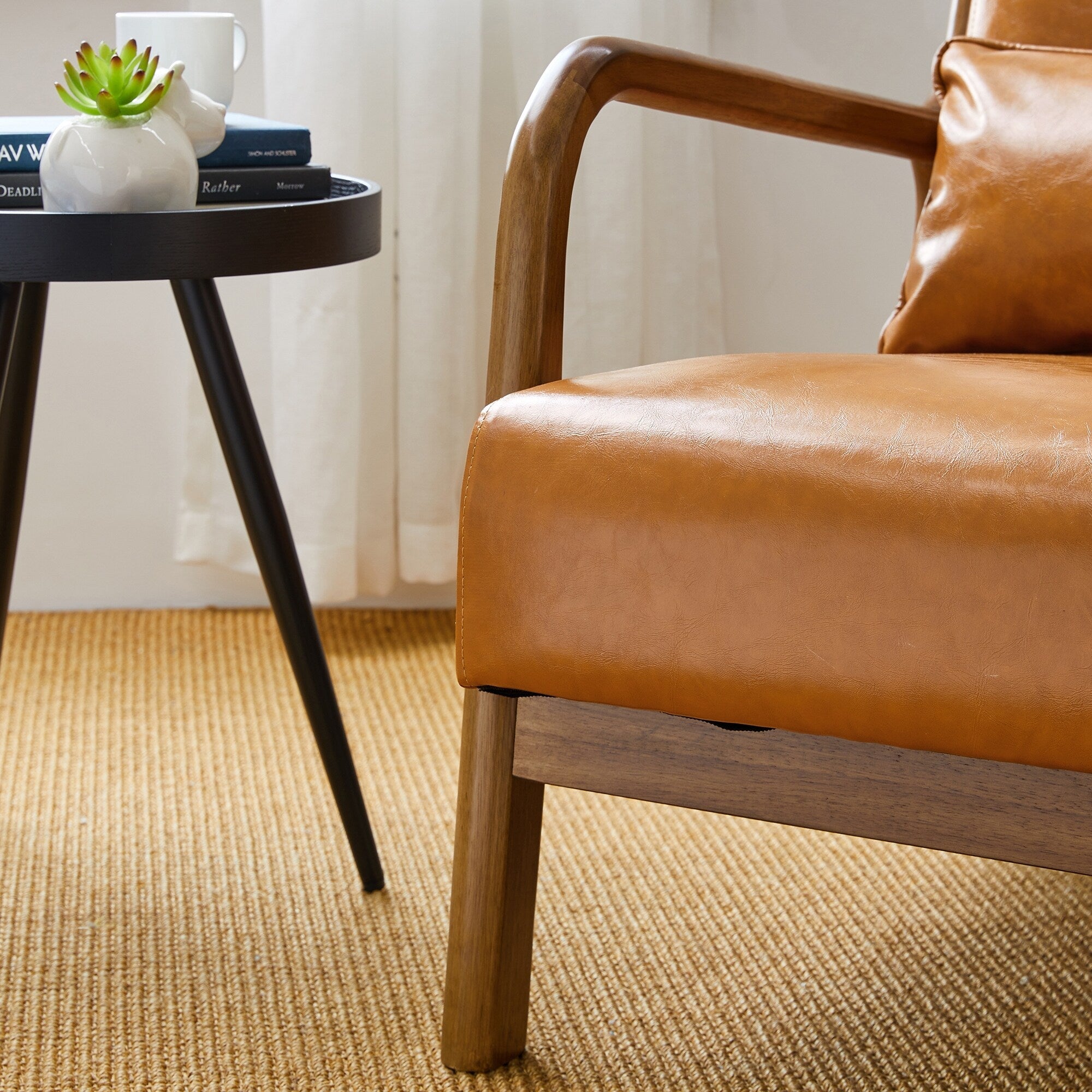Fauteuil d'appoint moderne en cuir synthétique Glitzhome 30,75 po de hauteur, style milieu de siècle, avec coussin – 25,75 po de largeur x 33,75 po de profondeur x 30,75 po de hauteur