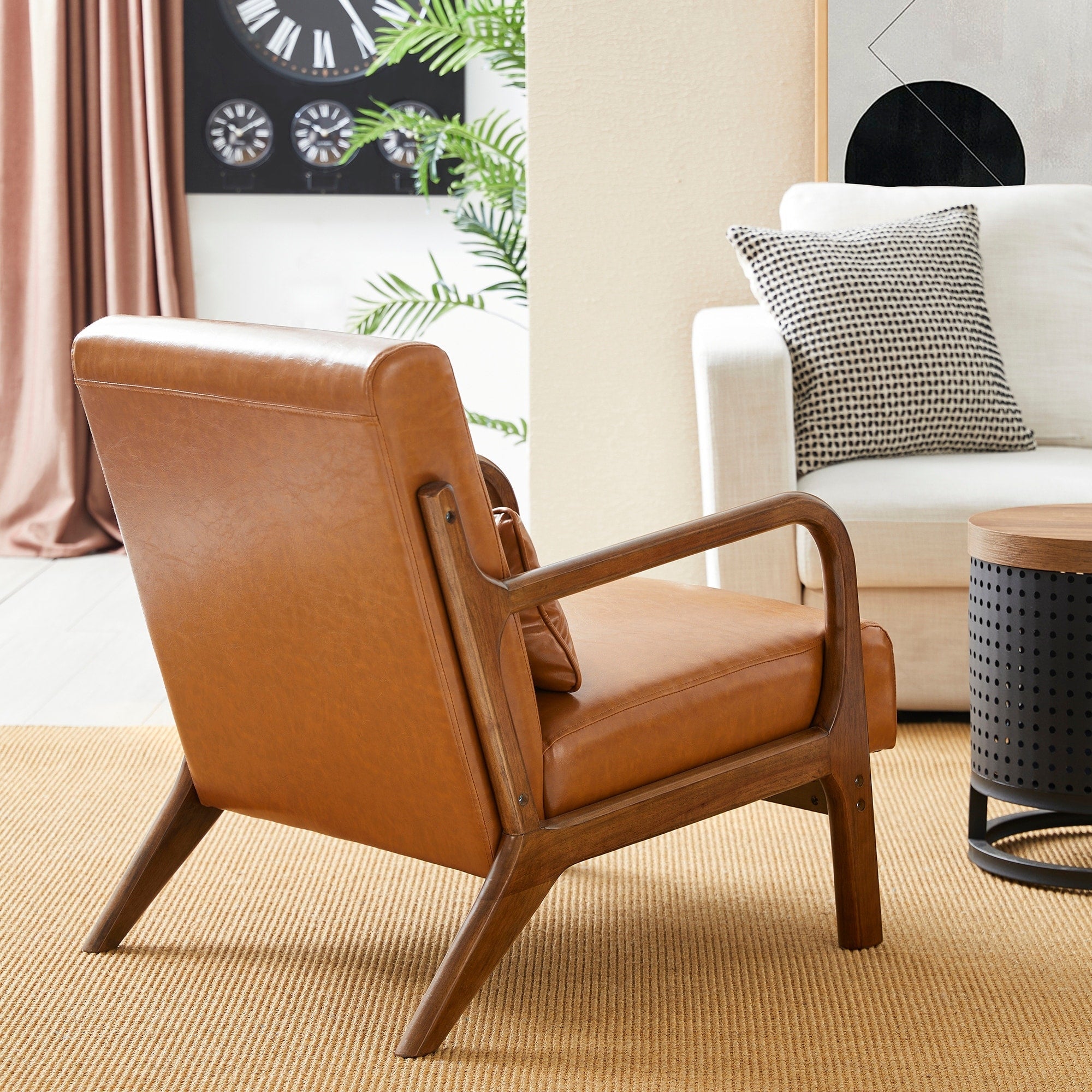 Fauteuil d'appoint moderne en cuir synthétique Glitzhome 30,75 po de hauteur, style milieu de siècle, avec coussin – 25,75 po de largeur x 33,75 po de profondeur x 30,75 po de hauteur