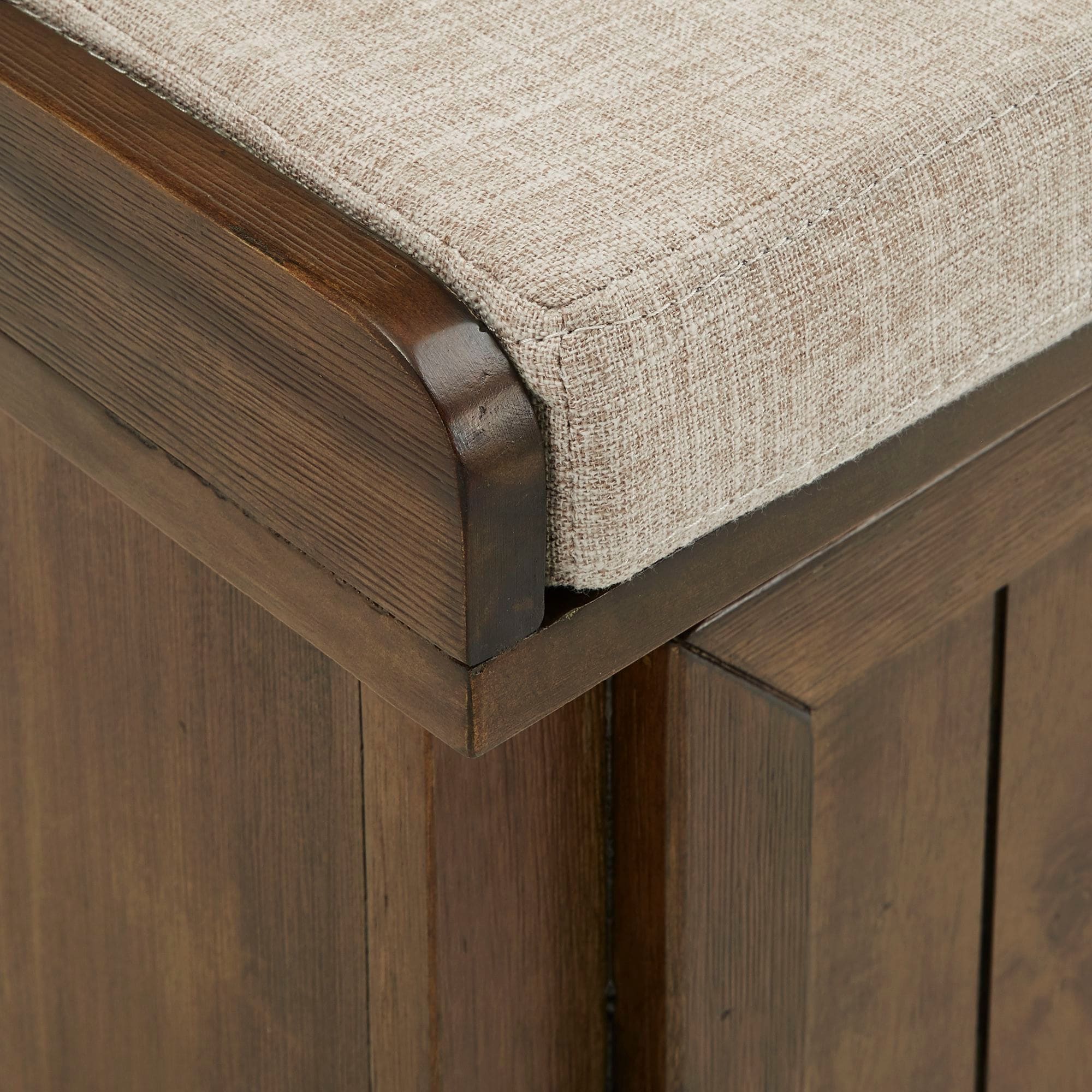 Banc de rangement Granger avec coussin d'assise en lin par iNSPIRE Q Classic