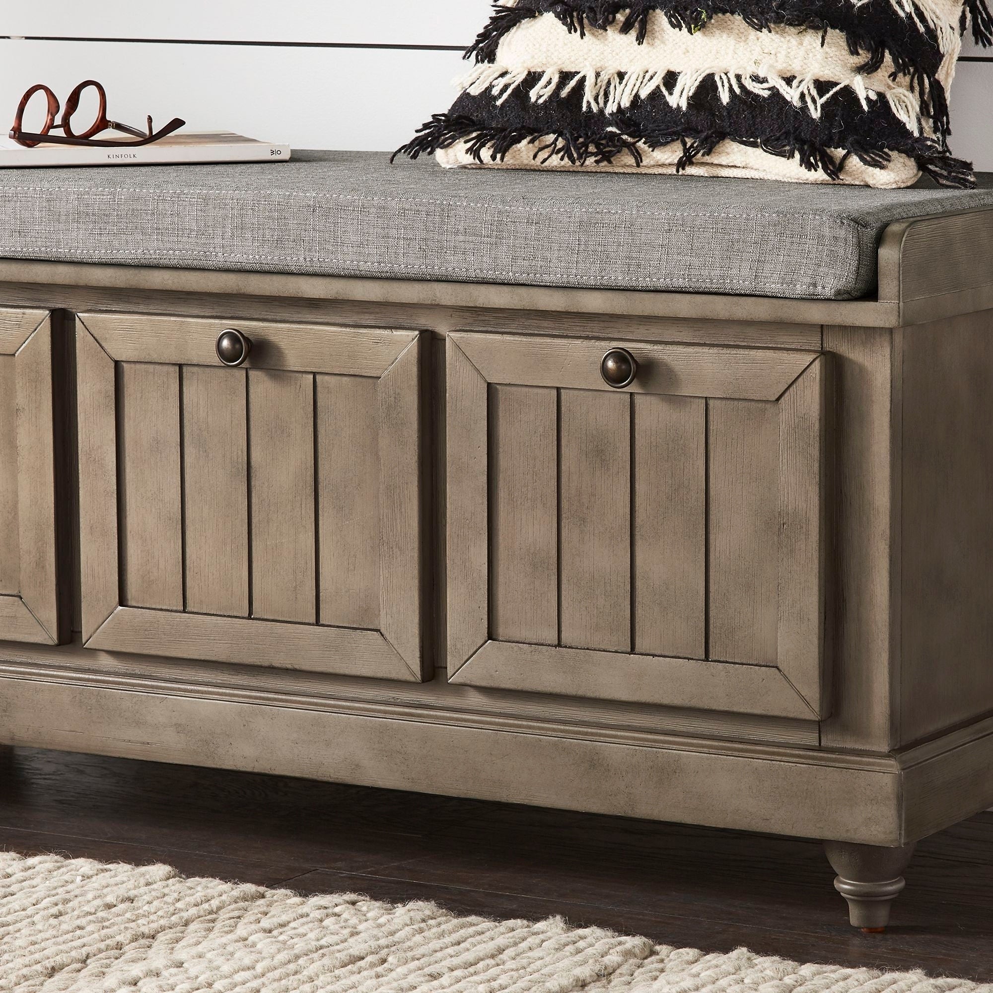 Banc de rangement Granger avec coussin d'assise en lin par iNSPIRE Q Classic