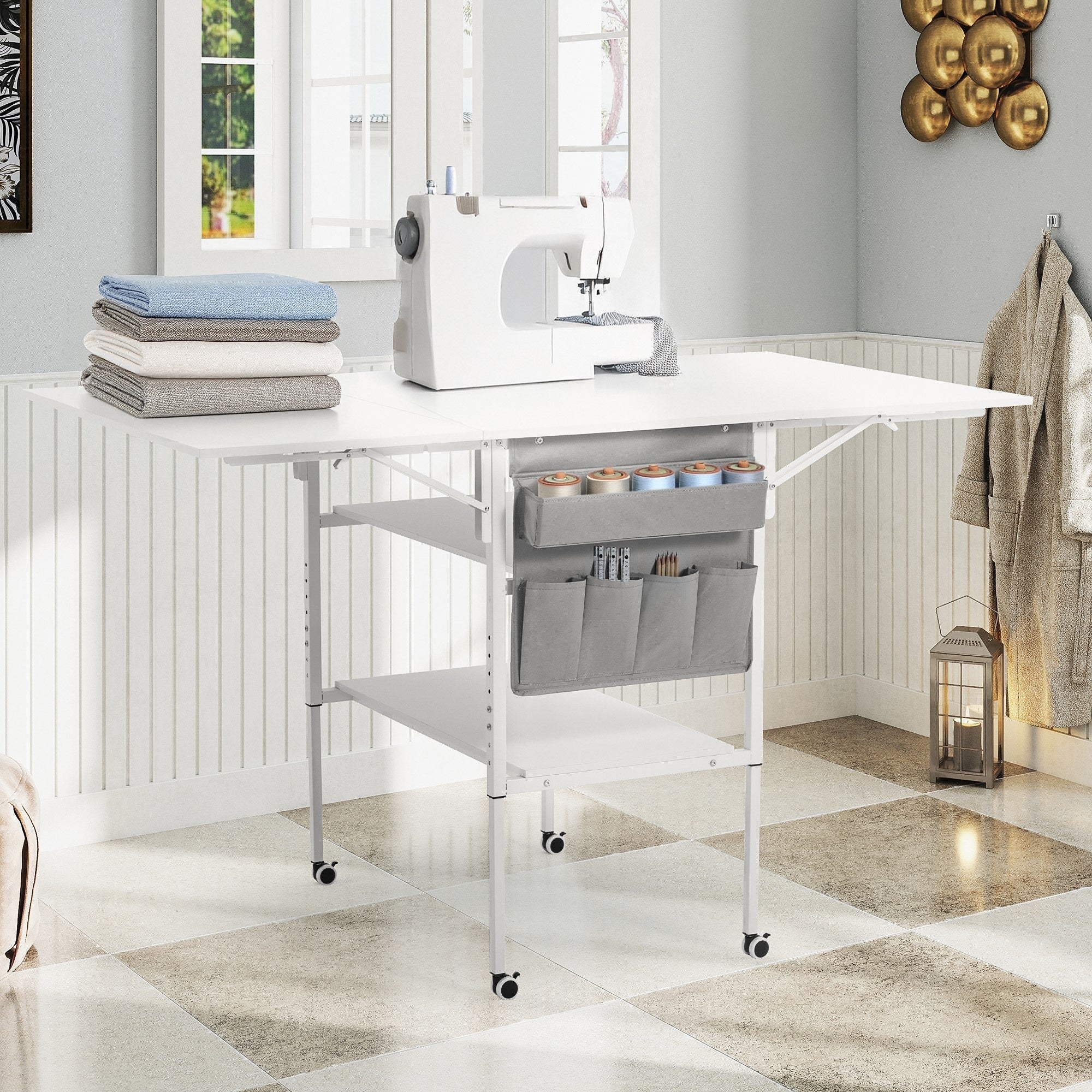 Table de bricolage réglable en hauteur avec étagères de rangement, table de découpe pliante mobile pour la maison, le bureau, la salle de couture et la salle d'artisanat