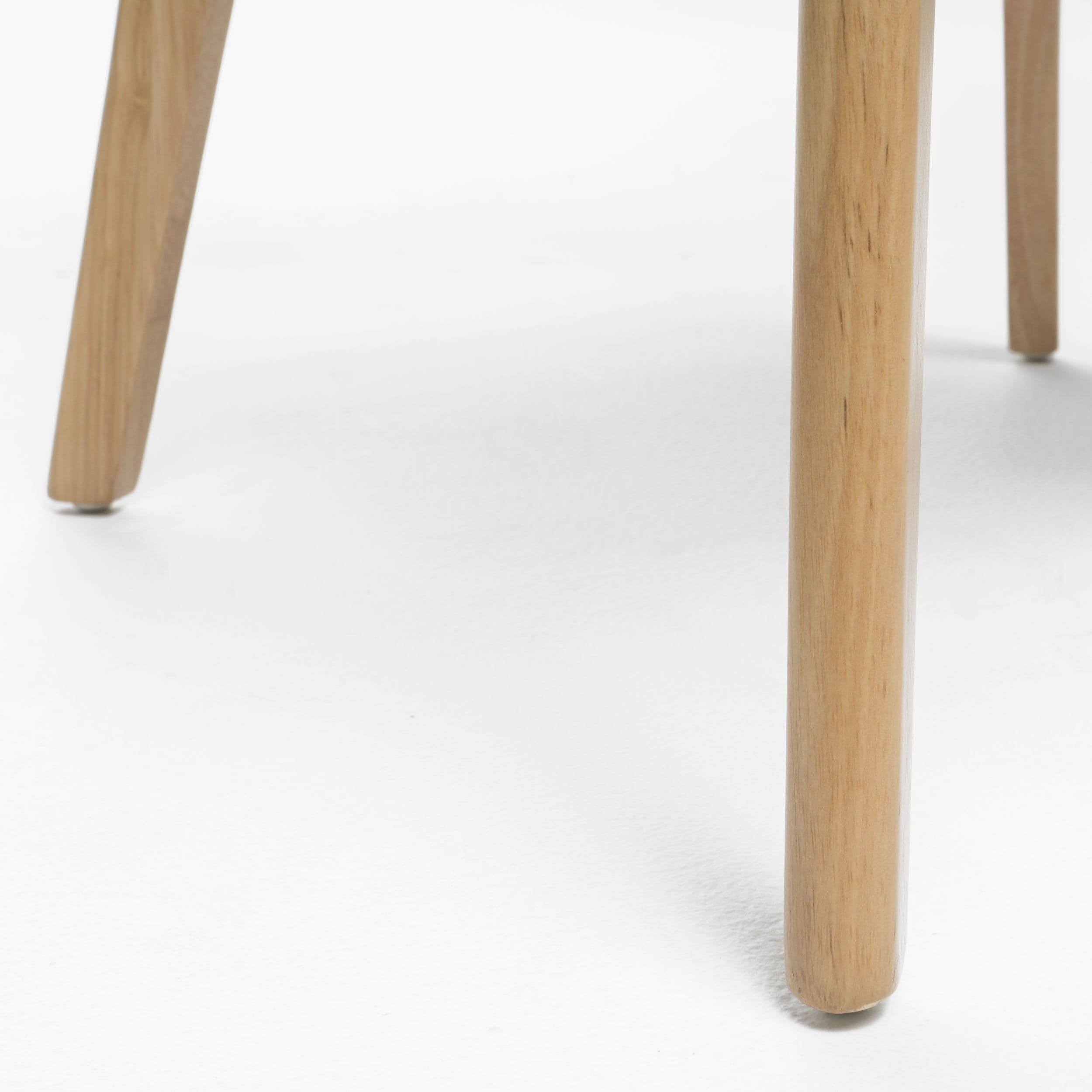 Chaise de salle à manger Abrielle en bois d'hévéa rembourrée de style milieu de siècle (lot de 2) par Christopher Knight Home