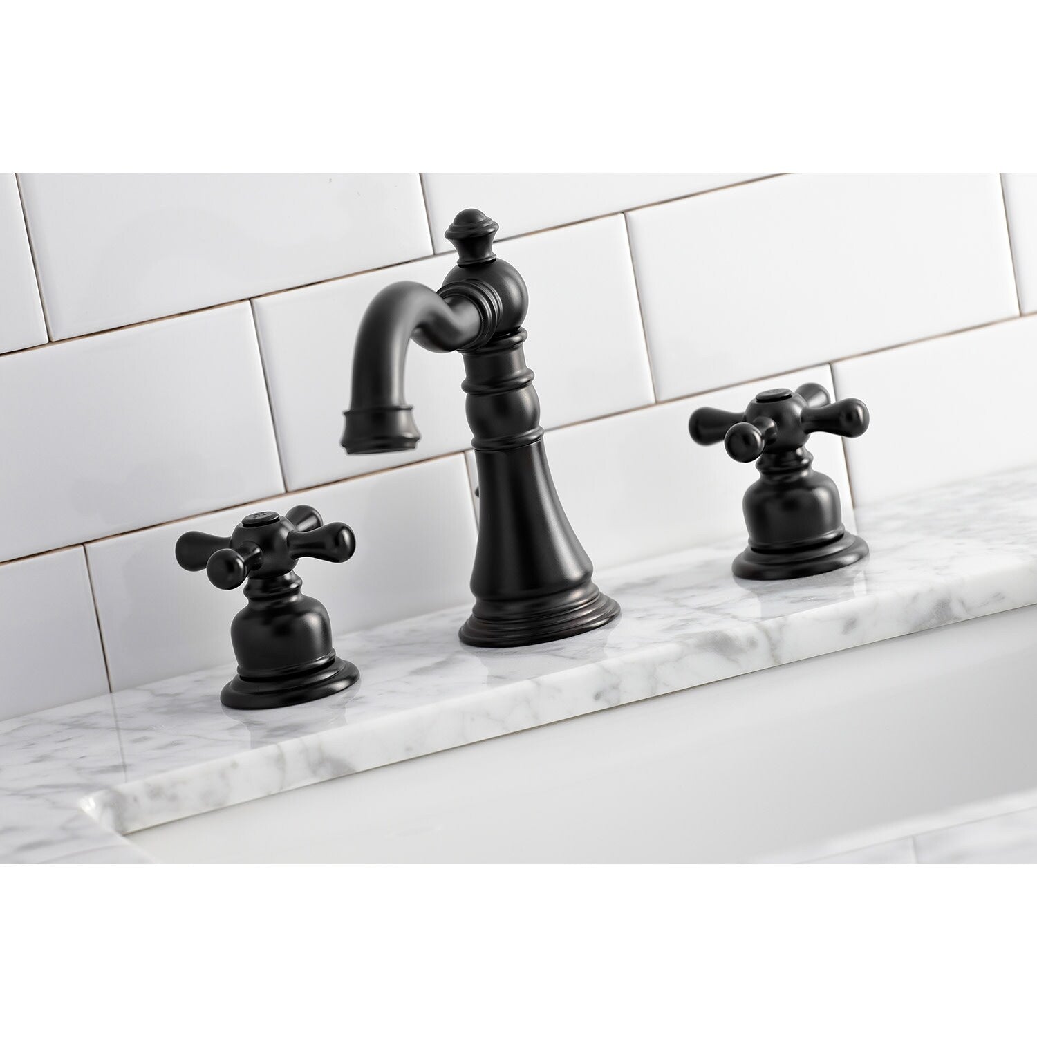 Robinet de salle de bain American Classic 8 po à large entraxe