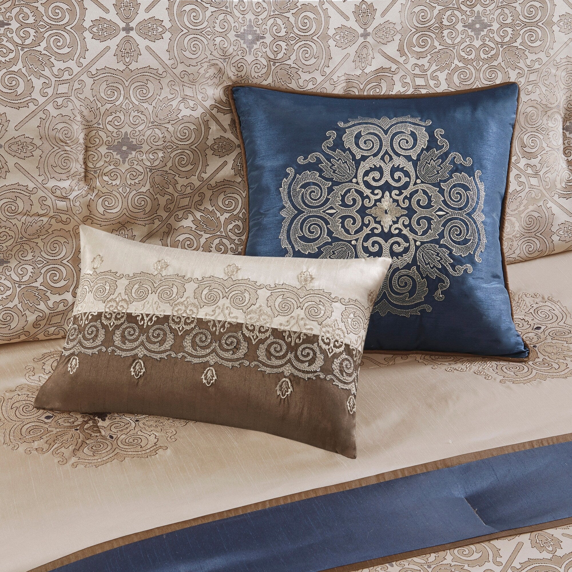 Madison Park Essentials Parker Jacquard Brodé 24 Pièces Chambre dans un Sac