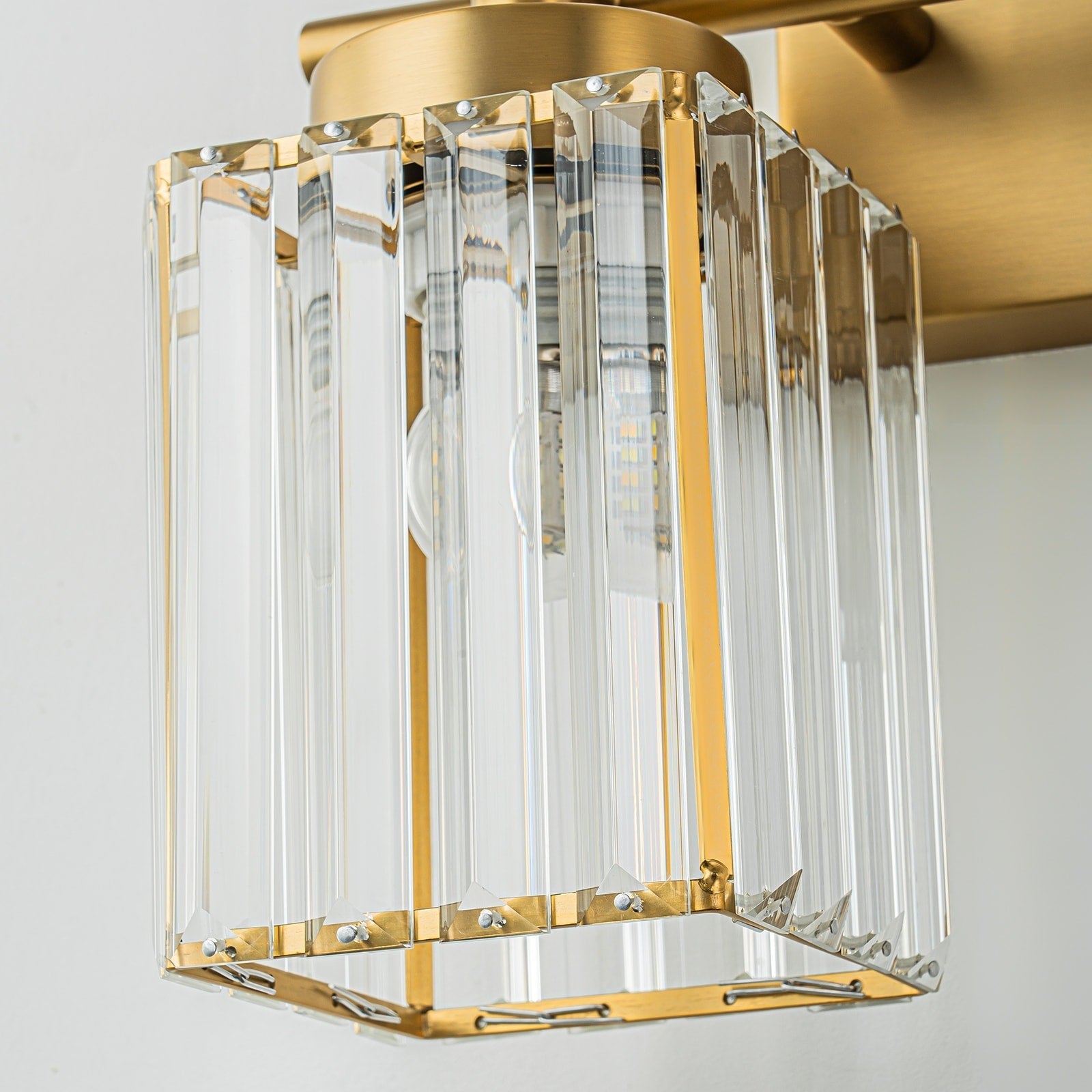 Applique murale moderne dorée à intensité variable, style cylindre glamour pour salle de bain, en cristal, pour meuble-lavabo