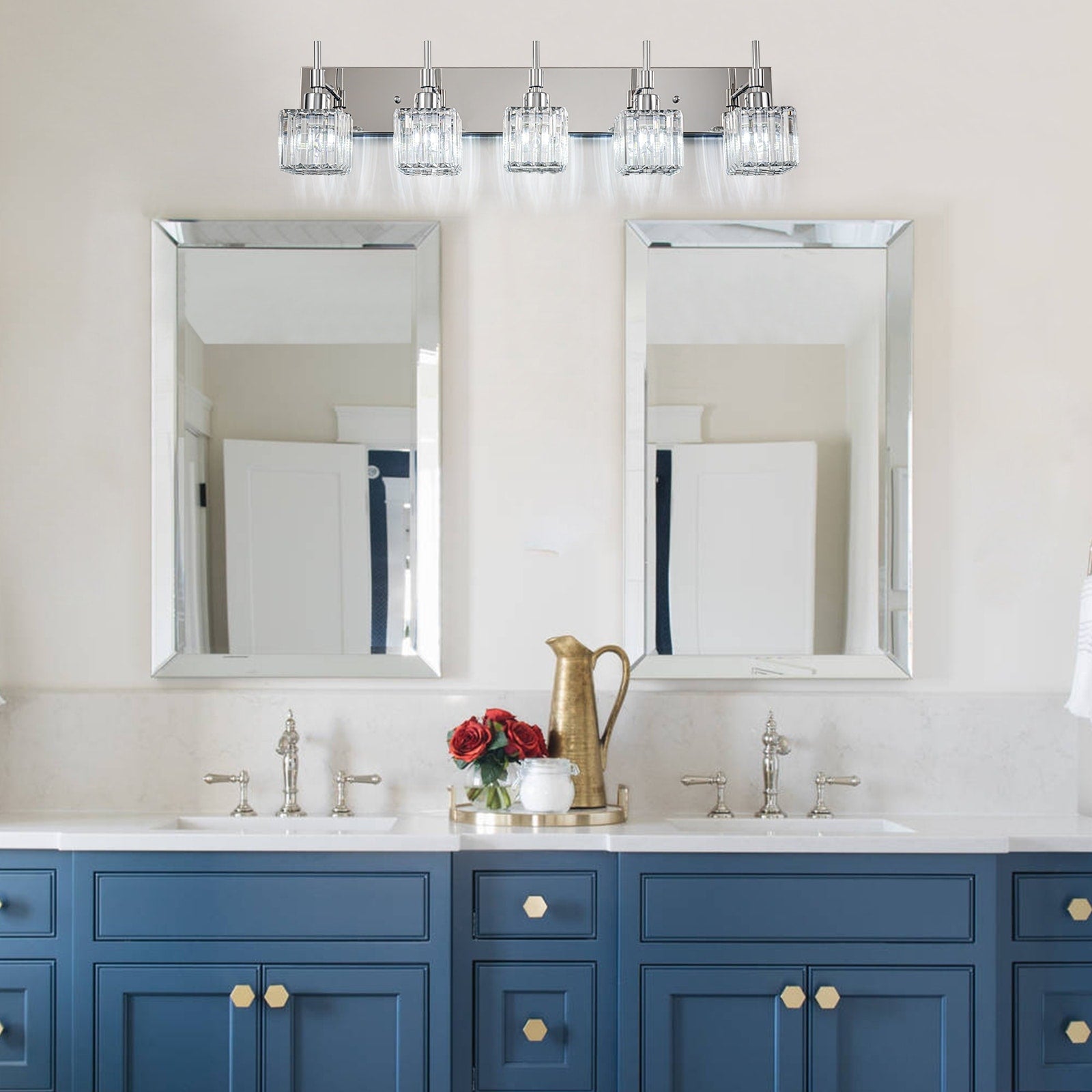 Luminaires de salle de bain en cristal à intensité variable Ora Modern sur miroir Glam Vanity Lights