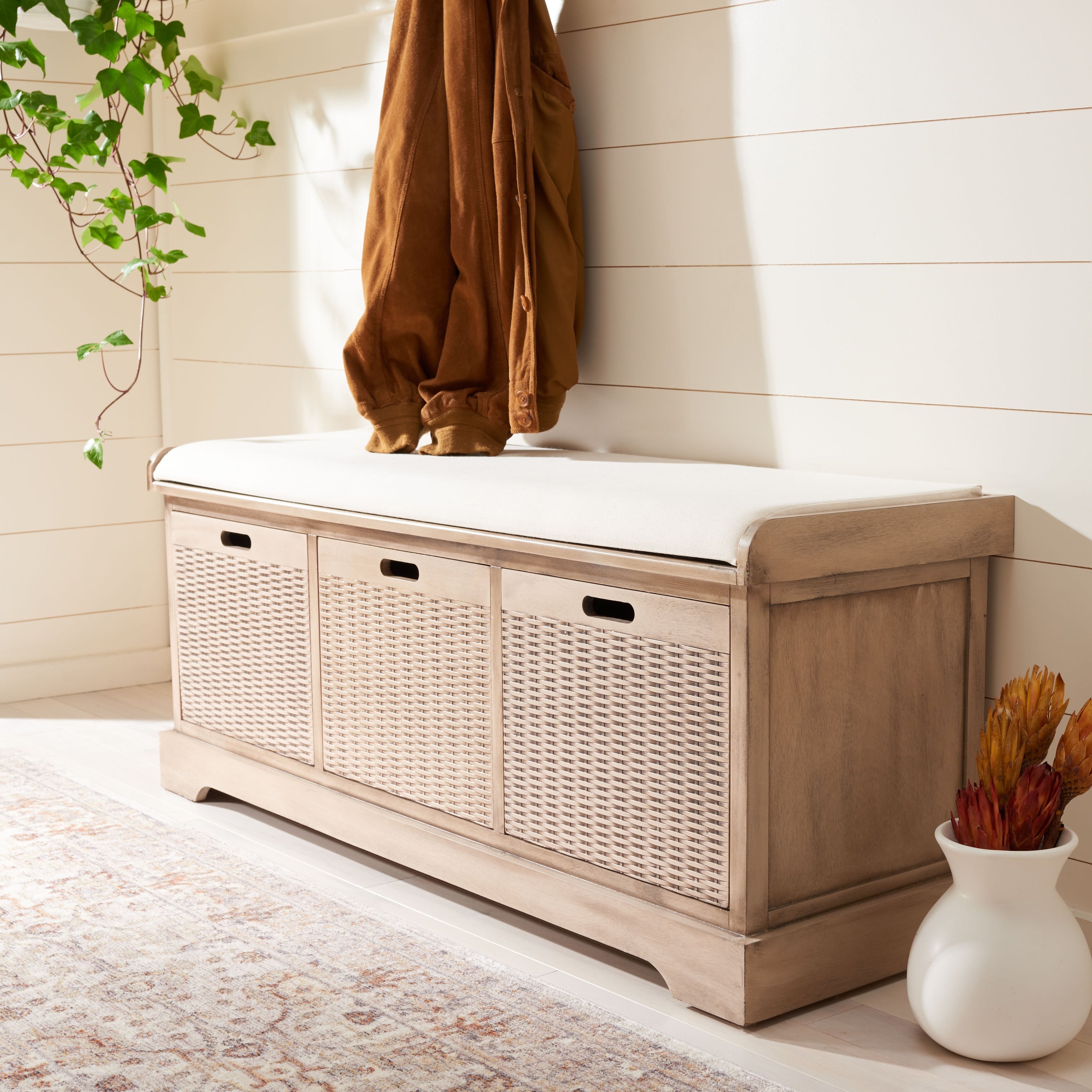 Banc de rangement à 3 tiroirs avec coussins SAFAVIEH Fiorello - 47,3 L x 15 L x 19 H - 47 L x 15 P x 19 H