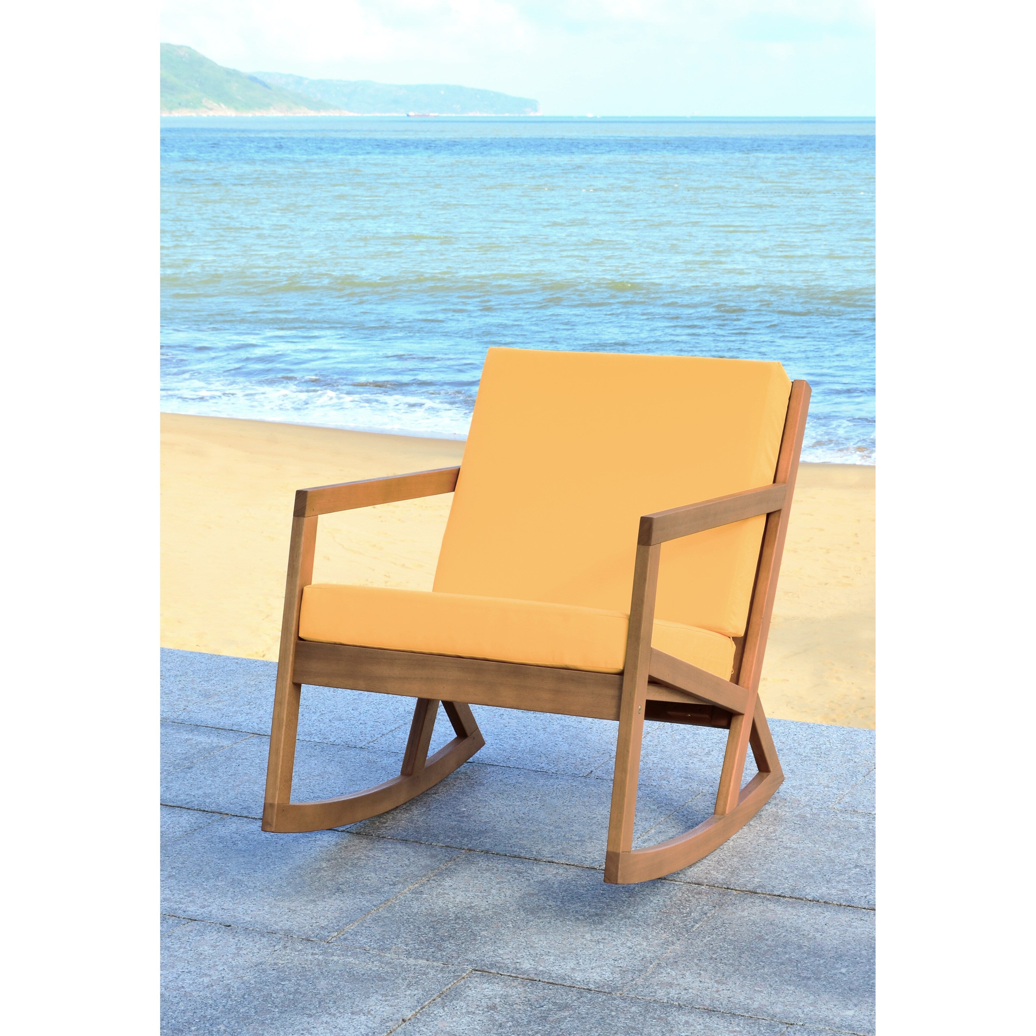 Chaise à bascule d'extérieur Makaila de SAFAVIEH avec coussin - 26 L x 31 P x 38 H