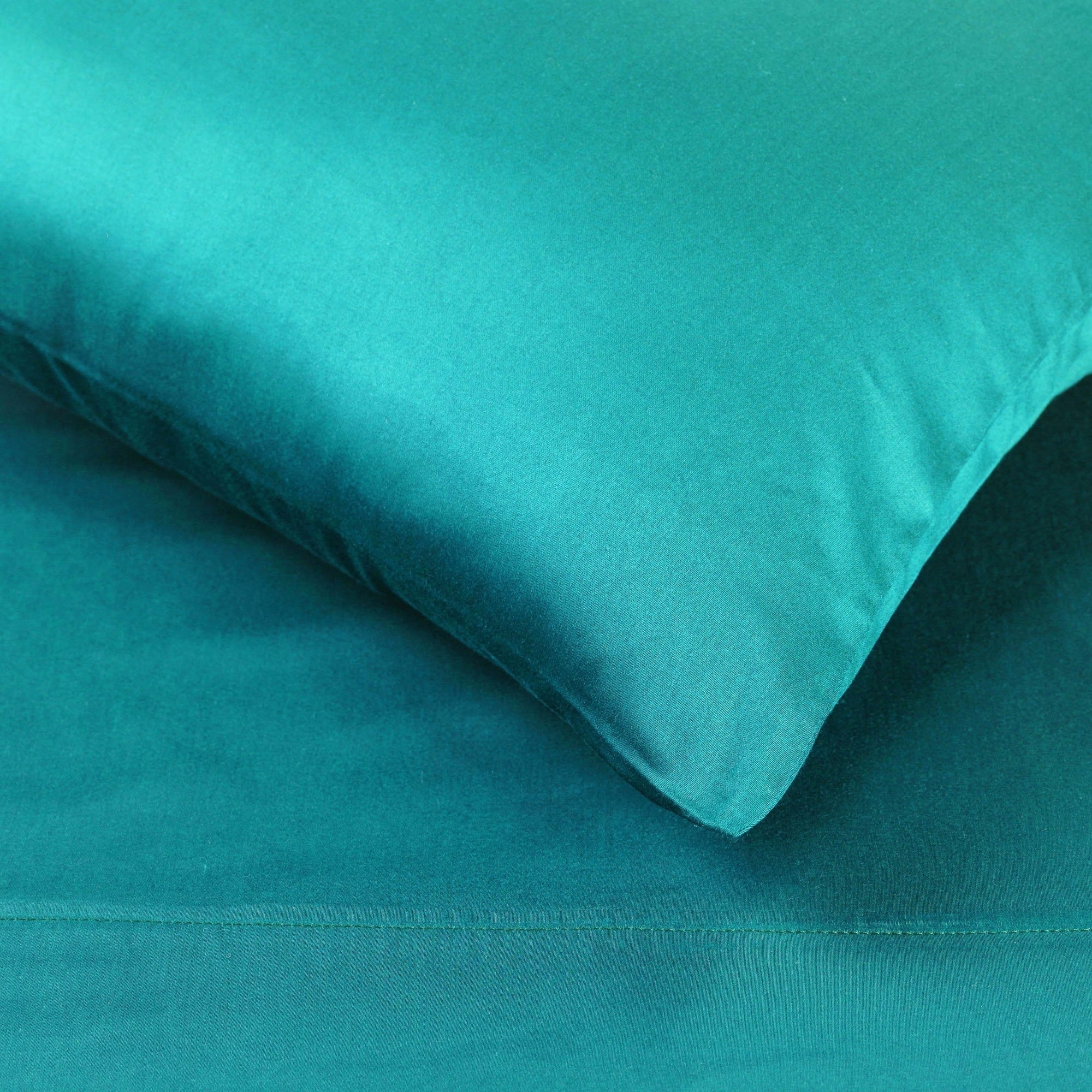 Superior Egyptian Cotton 400 Thread Count Solid Deep Pocket Bed Sheet Set