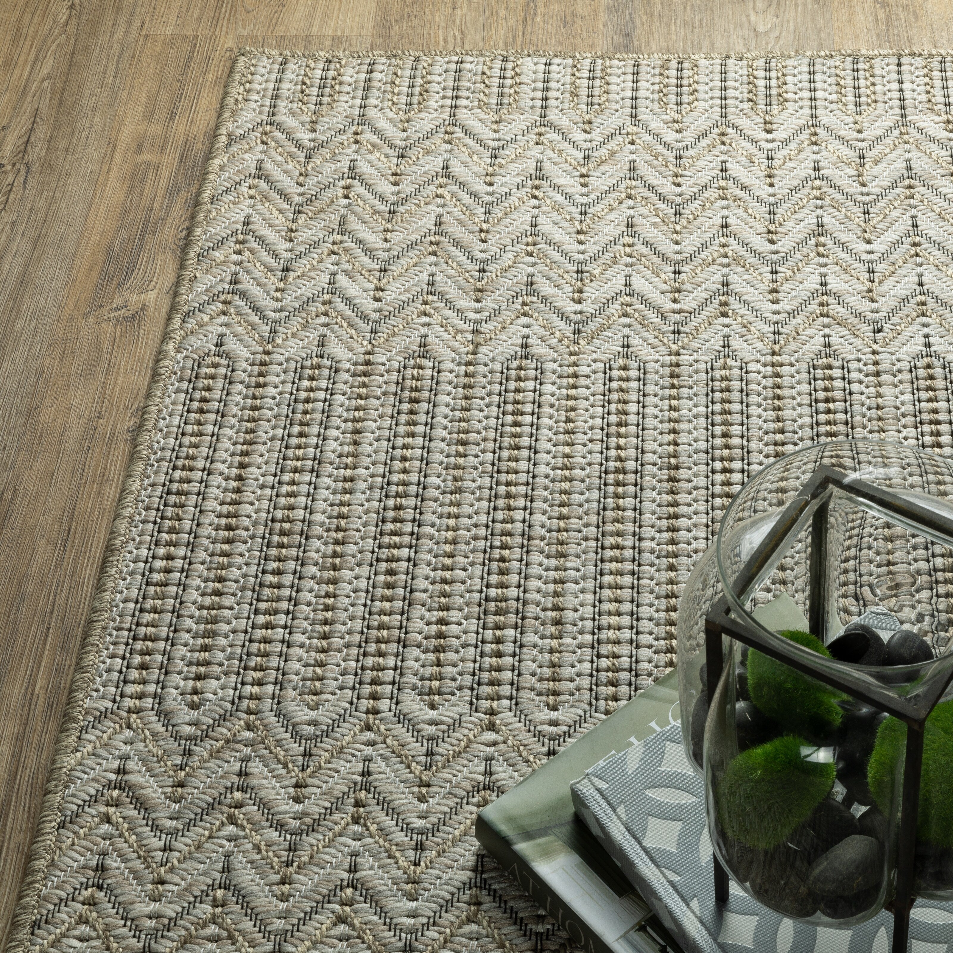 Vista Home Tangelo Geometric Tan/ Black Ultimate Performance Area Rug