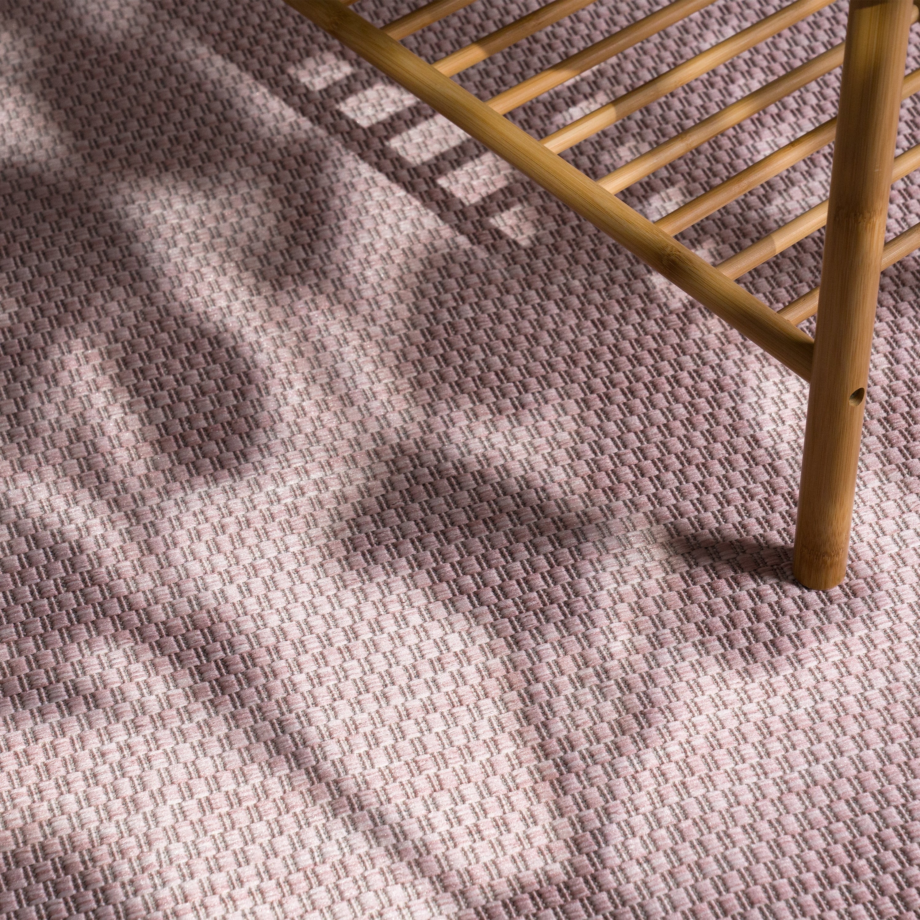 Variegated Waterproof Outdoor Rug for Patio