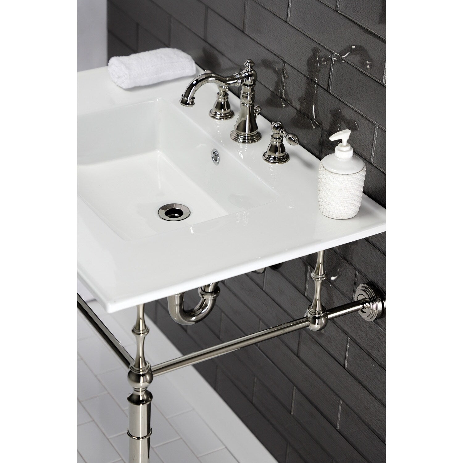 Robinet de salle de bain classique américain à large diffusion