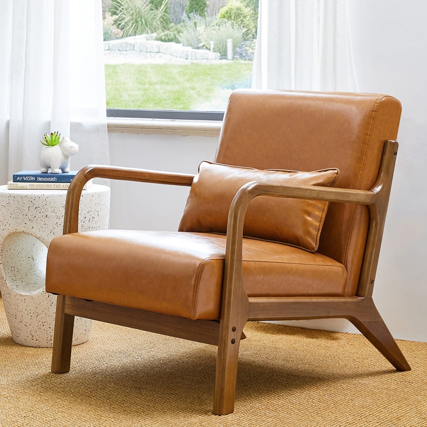 Fauteuil d'appoint moderne en cuir synthétique Glitzhome 30,75 po de hauteur, style milieu de siècle, avec coussin – 25,75 po de largeur x 33,75 po de profondeur x 30,75 po de hauteur