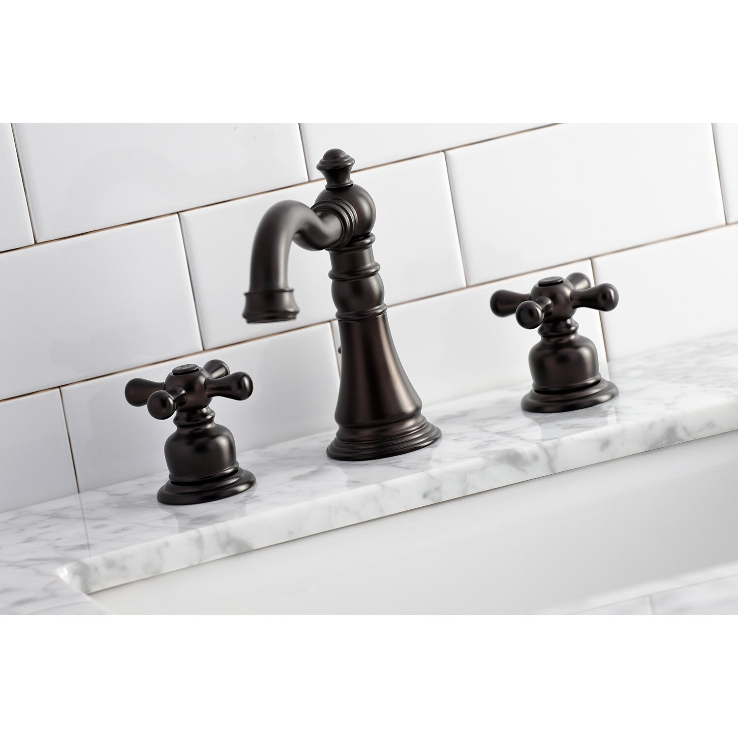 Robinet de salle de bain American Classic 8 po à large entraxe