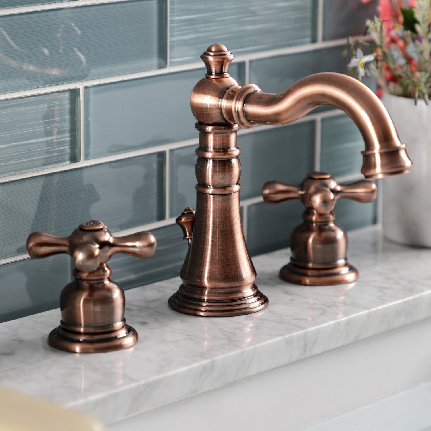 Robinet de salle de bain American Classic 8 po à large entraxe