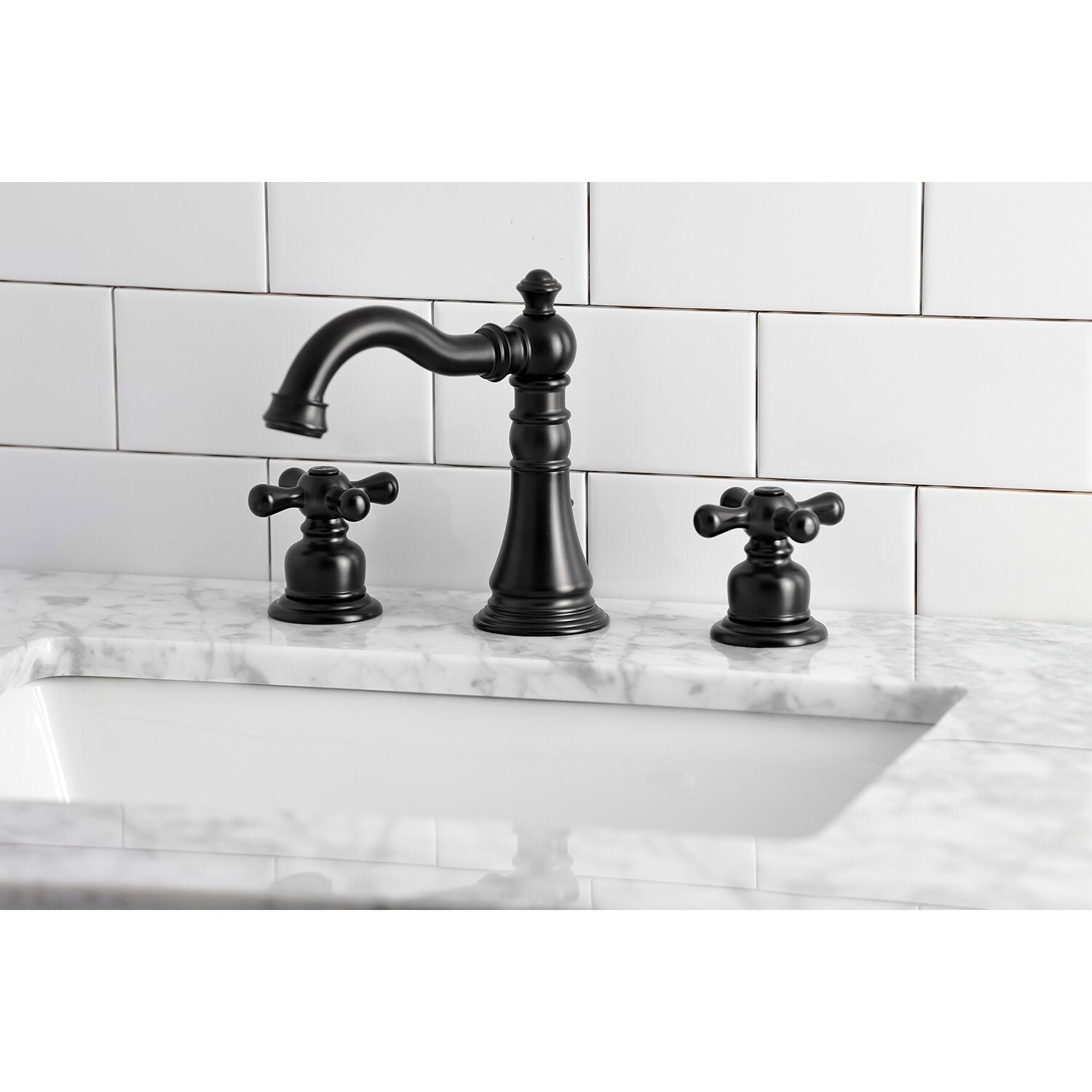 Robinet de salle de bain American Classic 8 po à large entraxe