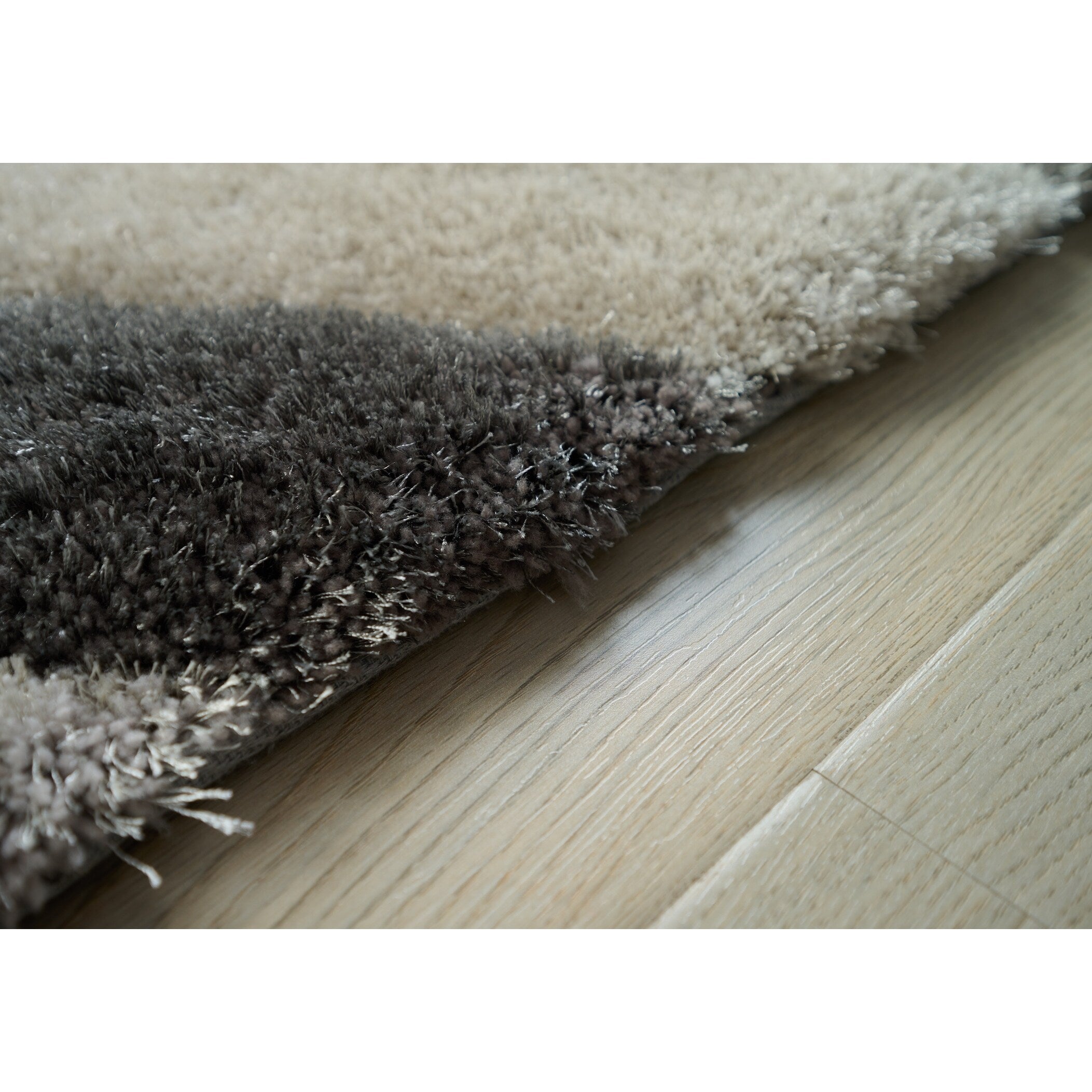 Tapis à poils longs Mateos au design abstrait