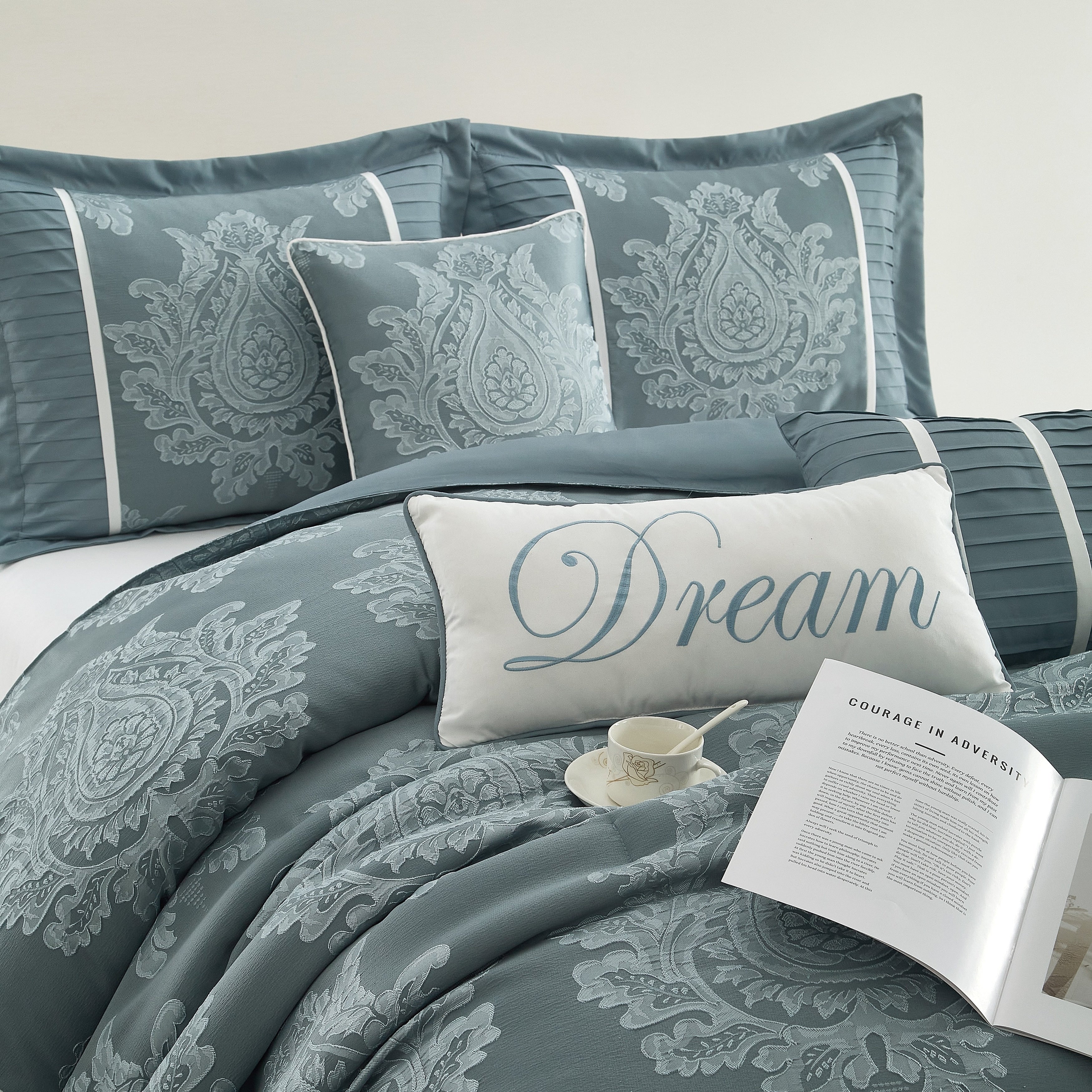 Ensemble de couette traditionnelle damassée Nanshing Tiana 7 pièces