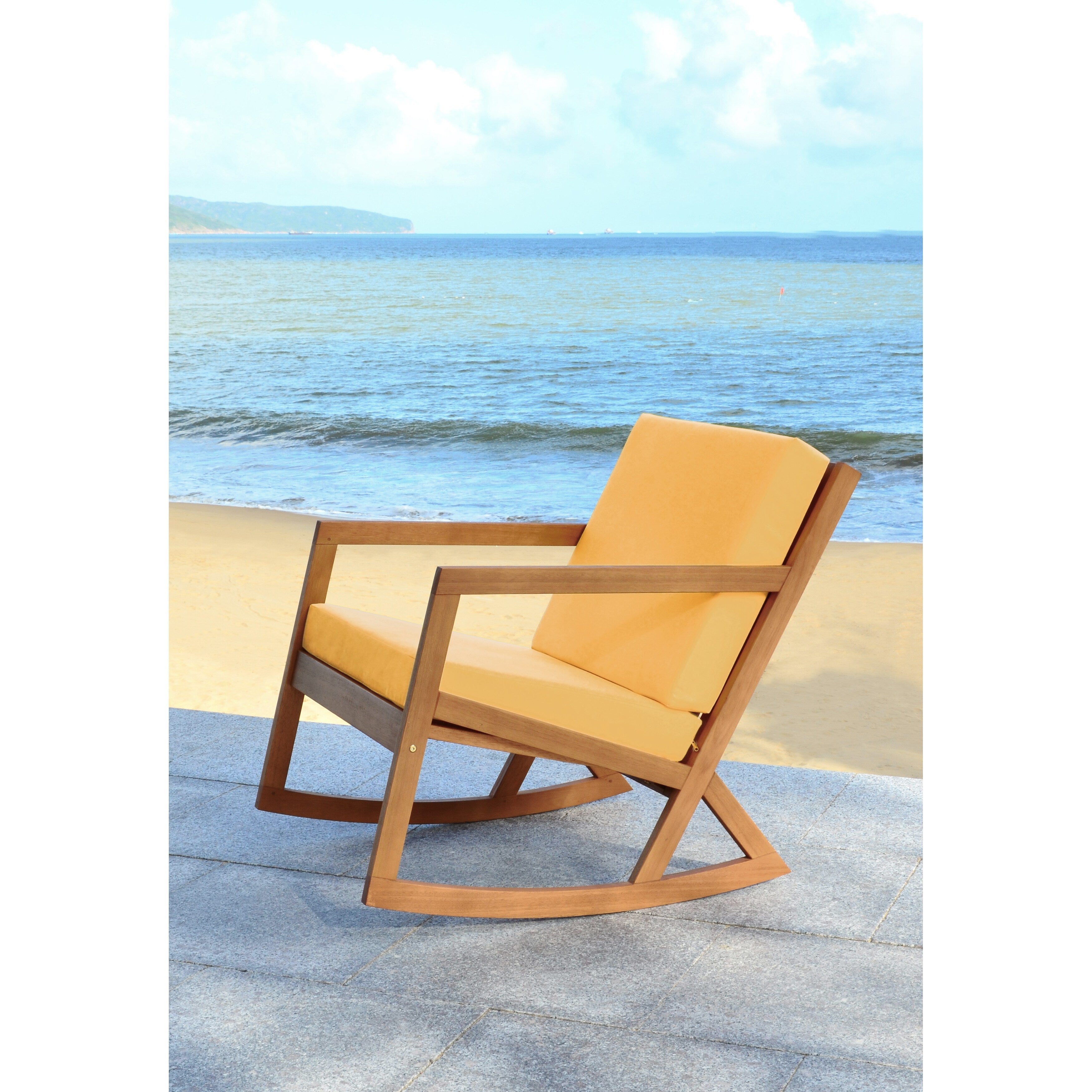 Chaise à bascule d'extérieur Makaila de SAFAVIEH avec coussin - 26 L x 31 P x 38 H